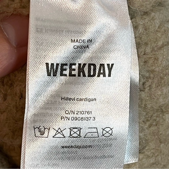 Weekday Hilevi Willow Tan Women's Sweater Cardigan S Balloon Sleeve Oversized - Picture 10 of 14